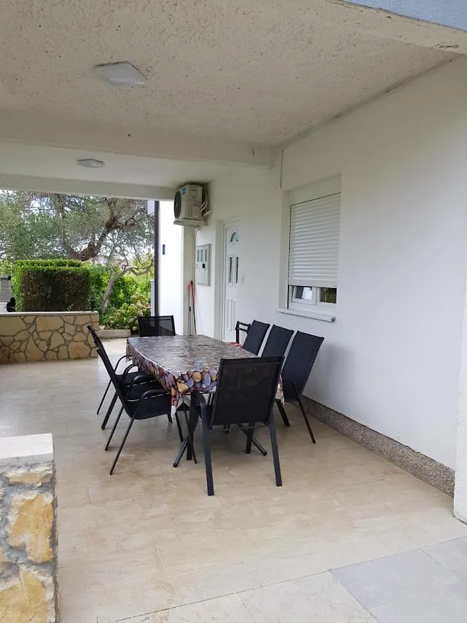 Apartment Valeria Lopar Croatie
