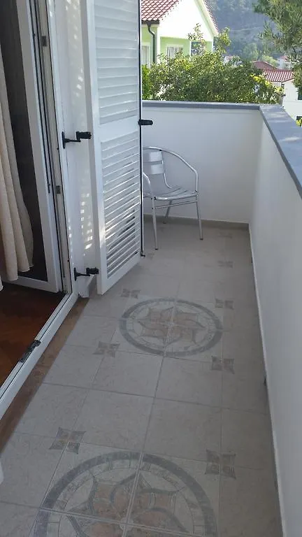 Apartment Valeria Lopar